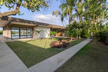 Casa à venda com 2104m², 4 quartos e 10 vagas Casa à venda com 2104m², 4 quartos e 10 vagasJardim