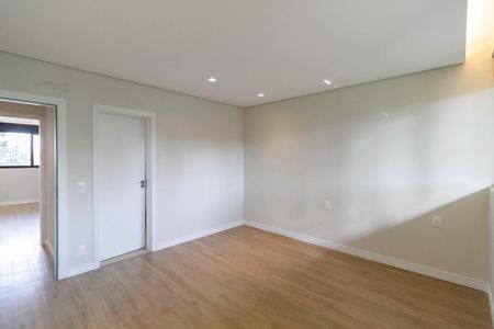 Casa à venda com 2104m², 4 quartos e 10 vagas Casa à venda com 2104m², 4 quartos e 10 vagasSuíte 3