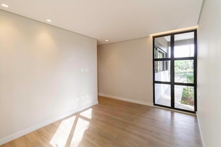 Casa à venda com 2104m², 4 quartos e 10 vagas Casa à venda com 2104m², 4 quartos e 10 vagasSuíte 2