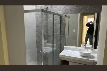Banheiro de casa de condomínio para alugar com 3 quartos, 135m² em Jardim São Paulo, Sorocaba