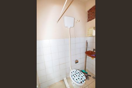 Banheiro de kitnet/studio para alugar com 1 quarto, 32m² em Fonseca, Niterói