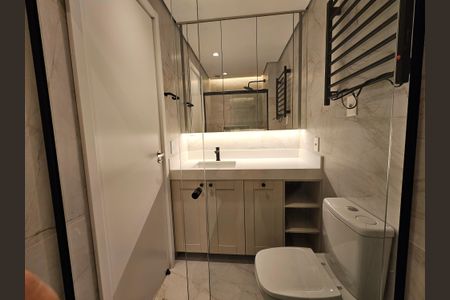 Banheiro de apartamento para alugar com 1 quarto, 30m² em Jardim das Acacias, São Paulo