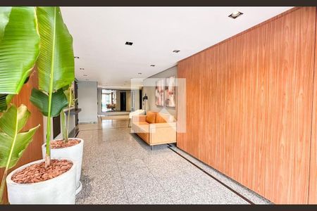 Apartamento à venda com 82m², 3 quartos e 2 vagas Apartamento à venda com 82m², 3 quartos e 2 vagasHall de entrada
