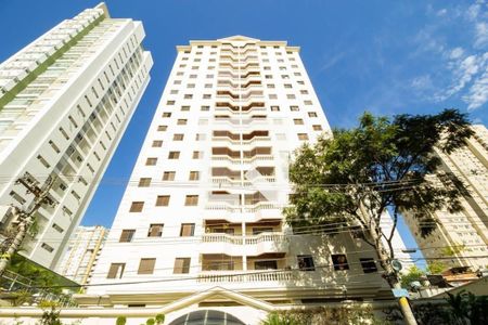 Apartamento à venda com 82m², 3 quartos e 2 vagas Apartamento à venda com 82m², 3 quartos e 2 vagasFachada