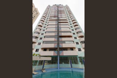 Apartamento para alugar com 117m², 3 quartos e 3 vagas Apartamento para alugar com 117m², 3 quartos e 3 vagasFachada