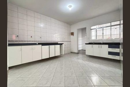 Casa à venda com 130m², 2 quartos e 3 vagas Casa à venda com 130m², 2 quartos e 3 vagasFoto 08