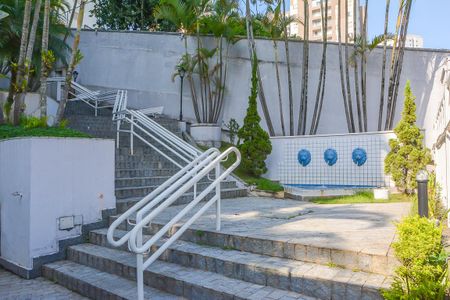 Apartamento à venda com 65m², 2 quartos e 1 vaga Apartamento à venda com 65m², 2 quartos e 1 vagaFachada