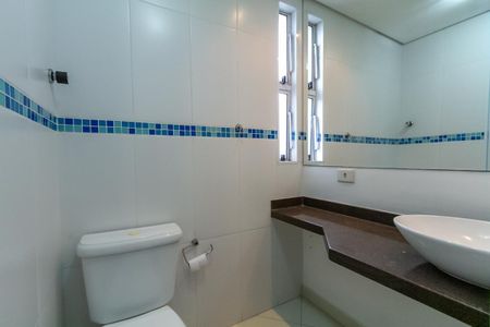 Apartamento à venda com 65m², 2 quartos e 1 vaga Apartamento à venda com 65m², 2 quartos e 1 vagaBanheiro