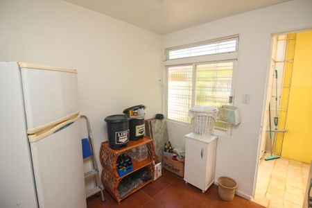 Casa à venda com 280m², 4 quartos e 2 vagas Casa à venda com 280m², 4 quartos e 2 vagasQuarto de Serviço