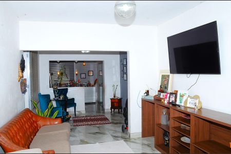 Sala de TV de casa para alugar com 3 quartos, 210m² em Ribeiro de Abreu, Belo Horizonte