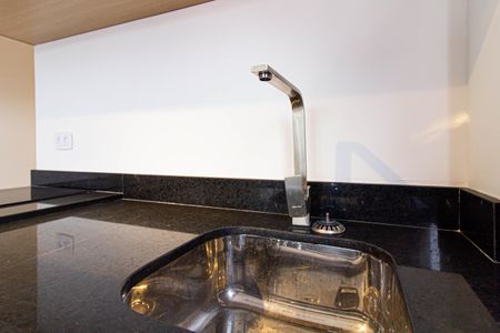 Cozinha de apartamento para alugar com 1 quarto, 25m² em Pompeia, São Paulo