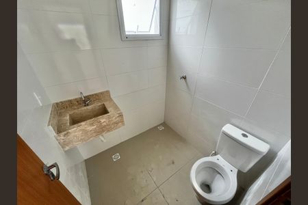 Apartamento à venda com 38m², 2 quartos e 1 vaga Apartamento à venda com 38m², 2 quartos e 1 vagaBanheiro