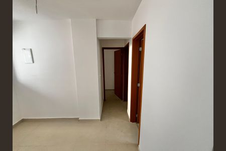 Corredor de apartamento à venda com 2 quartos, 38m² em Água Fria, São Paulo