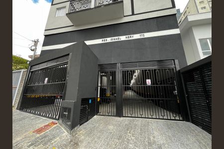 Apartamento à venda com 38m², 2 quartos e 1 vaga Apartamento à venda com 38m², 2 quartos e 1 vagaFachada
