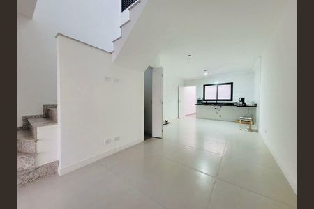 Casa à venda com 110m², 3 quartos e 2 vagas