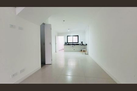 Casa à venda com 3 quartos, 110m² em Jardim Alzira, São Paulo