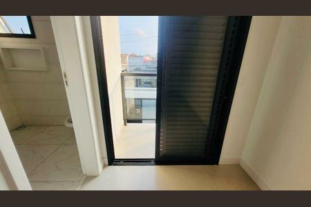 Casa à venda com 110m², 3 quartos e 2 vagas