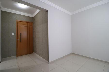 Sala de apartamento para alugar com 3 quartos, 101m² em Santa Mônica, Uberlândia