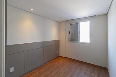 Apartamento à venda com 101m², 3 quartos e 2 vagasQuarto 1