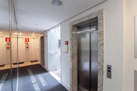 Apartamento à venda com 101m², 3 quartos e 2 vagasEntrada