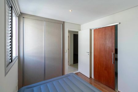 Apartamento à venda com 101m², 3 quartos e 2 vagasSuíte