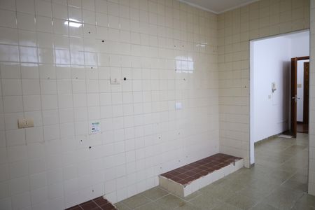Casa à venda com 590m², 5 quartos e 4 vagasCozinha