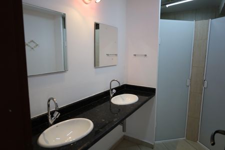 Casa à venda com 590m², 5 quartos e 4 vagasÁrea Externa Banheiro