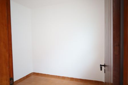 Casa à venda com 590m², 5 quartos e 4 vagasQuarto de Serviço