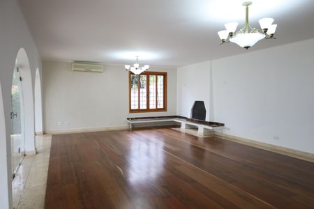Sala de casa à venda com 6 quartos, 580m² em Jardim Marajoara, São Paulo