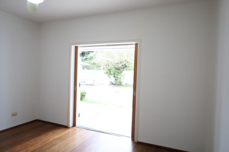 Casa à venda com 590m², 5 quartos e 4 vagasQuarto 2