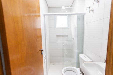 Banheiro de kitnet/studio para alugar com 1 quarto, 15m² em Vila Sao Pedro, Santo André