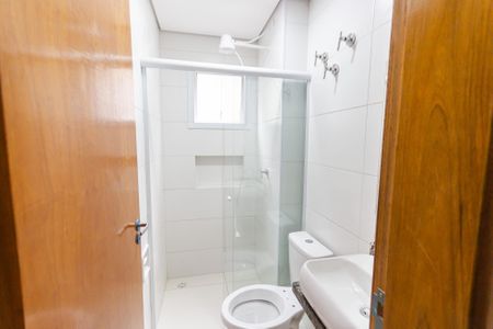 Banheiro de kitnet/studio para alugar com 1 quarto, 15m² em Vila Sao Pedro, Santo André