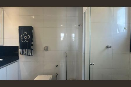 Apartamento à venda com 150m², 4 quartos e 2 vagas Apartamento à venda com 150m², 4 quartos e 2 vagasBanheiro