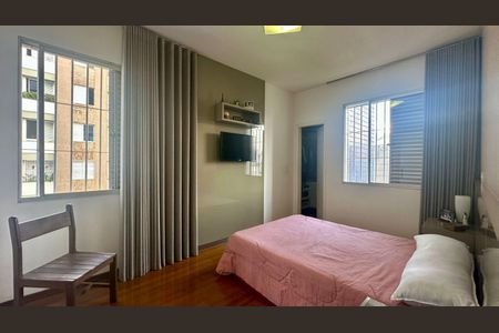 Apartamento à venda com 150m², 4 quartos e 2 vagas Apartamento à venda com 150m², 4 quartos e 2 vagasQuarto