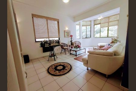 Apartamento à venda com 104m², 3 quartos e sem vaga