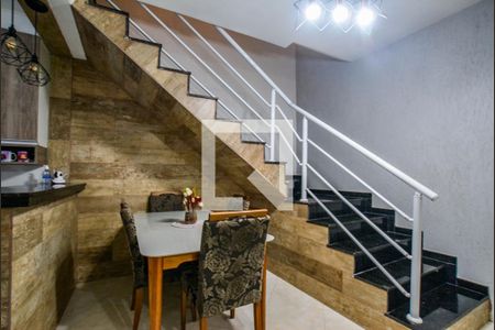 Casa à venda com 244m², 3 quartos e 3 vagas