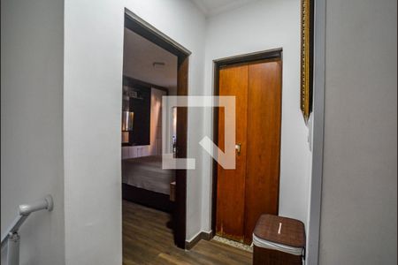 Casa à venda com 244m², 3 quartos e 3 vagas
