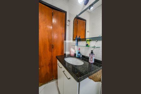 Casa à venda com 244m², 3 quartos e 3 vagas