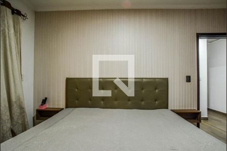 Casa à venda com 244m², 3 quartos e 3 vagas