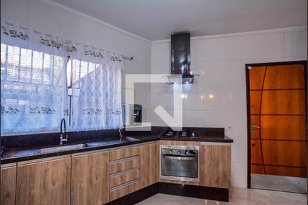 Casa à venda com 244m², 3 quartos e 3 vagas