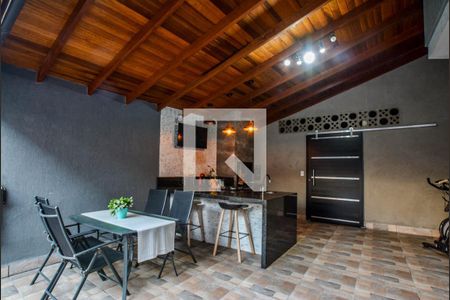 Casa à venda com 244m², 3 quartos e 3 vagas
