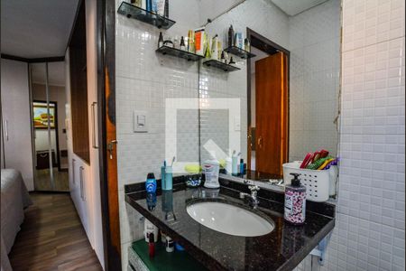 Casa à venda com 244m², 3 quartos e 3 vagas