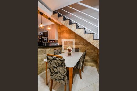 Casa à venda com 244m², 3 quartos e 3 vagas