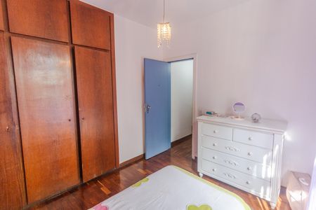 Apartamento à venda com 160m², 4 quartos e 2 vagas Apartamento à venda com 160m², 4 quartos e 2 vagasQuarto 1