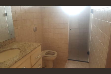 Casa à venda com 220m², 3 quartos e 2 vagas