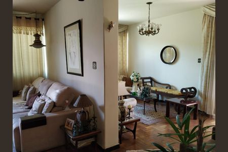 Casa à venda com 3 quartos, 264m² em Jardim America, Belo Horizonte