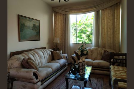 Casa à venda com 3 quartos, 264m² em Jardim America, Belo Horizonte