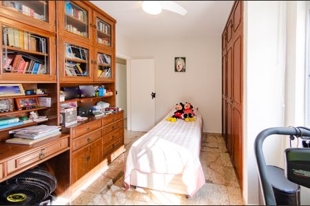 Apartamento à venda com 119m², 3 quartos e 1 vagaQuarto 2