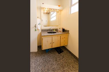 Apartamento à venda com 119m², 3 quartos e 1 vagaBanheiro social