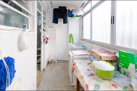 Apartamento à venda com 119m², 3 quartos e 1 vagaÁrea de serviço